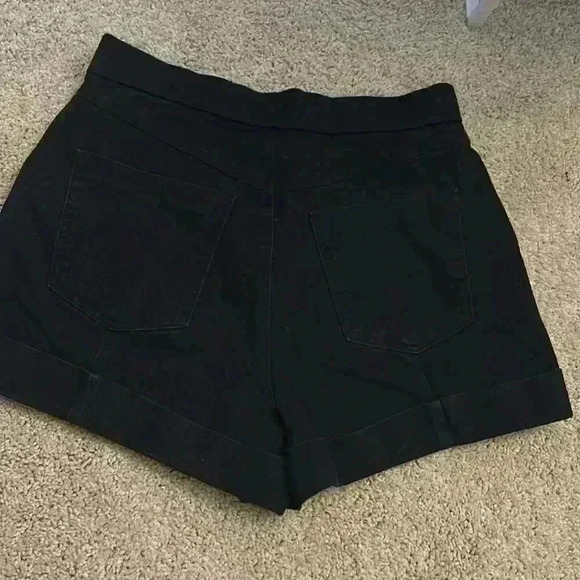 Zara Black jeans short - Picture 3 of 3
